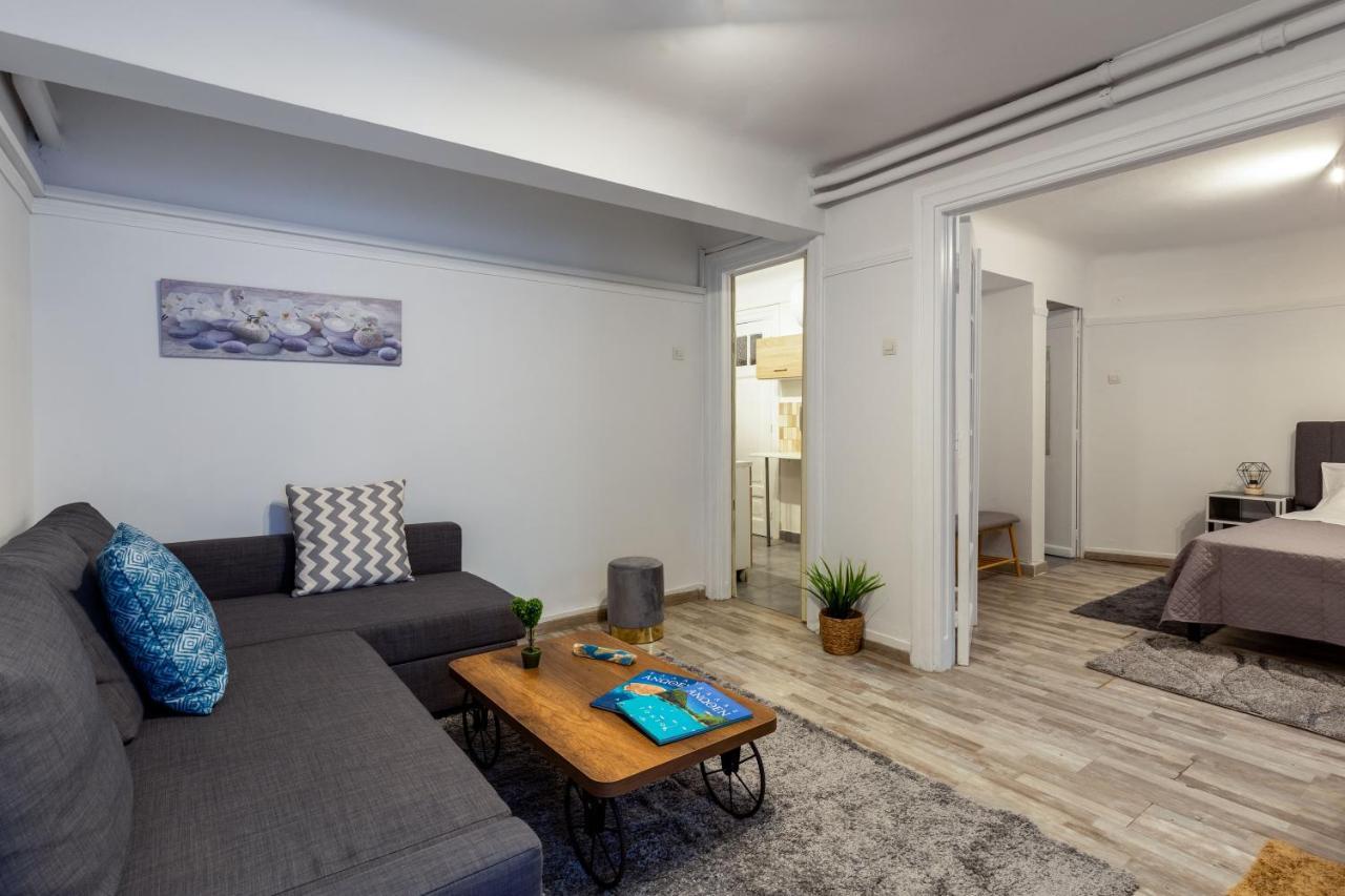 Central Apartment In The Heart Of Historic Center Atenas Exterior foto